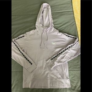 VS Pink long sleeve hooded tee